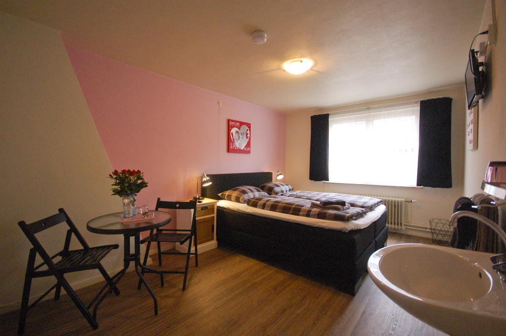 Bed & Breakfast De Pegel Thorn Ruang foto